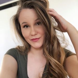 Meet your Posher, Tori